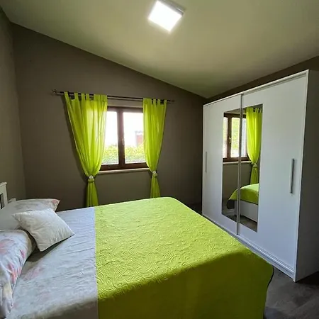Pomerino Apartmans * Pomer
