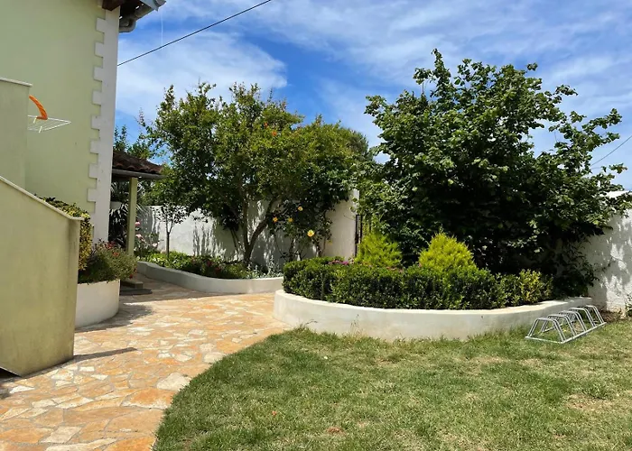 Pomerino Apartmans *