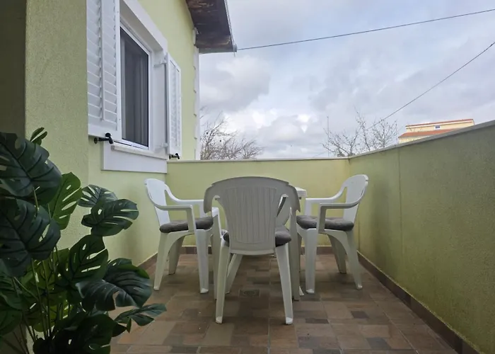 Pomerino Apartmans Apartman *