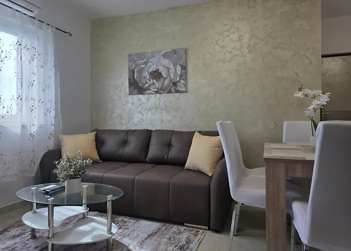 Pomerino Apartmans * Pomer