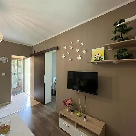 Pomerino Apartmans