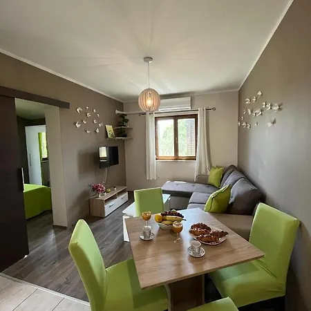 Pomerino Apartmans