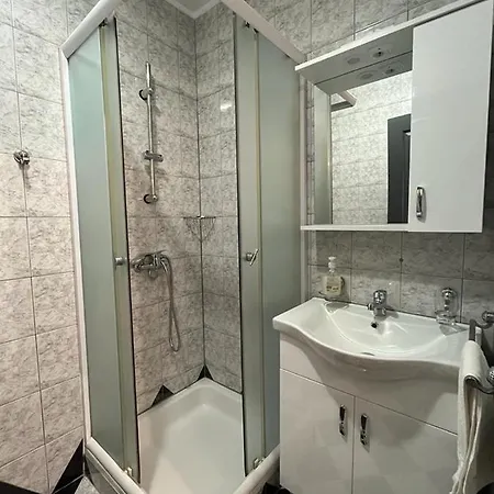 Pomerino Apartmans Appartement *