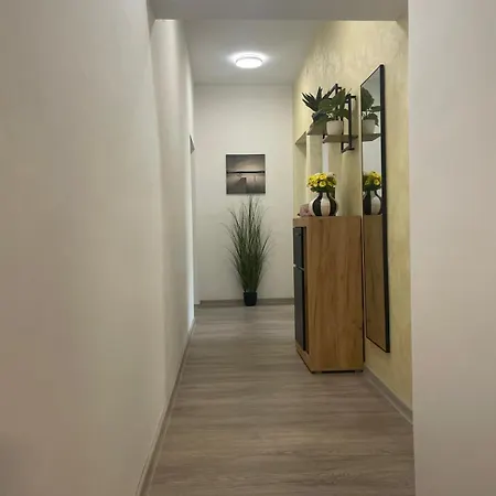 Pomerino Apartmans *