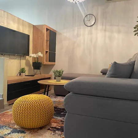 Lejlighed Pomerino Apartmans